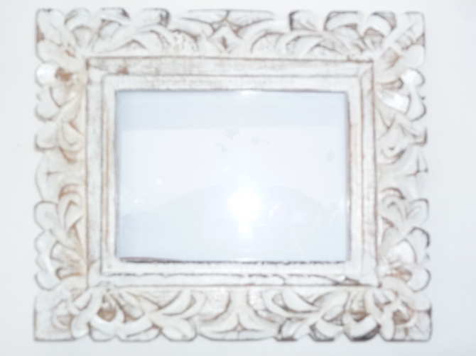 White Vintage Frames 64