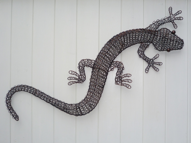 Wire Metal Gecko Wall Hanging